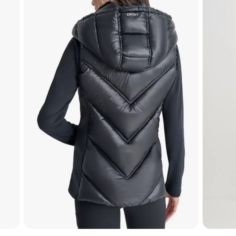Women's Black Quilted Vest with Faux Fur Neckline - Picture 5 of 8